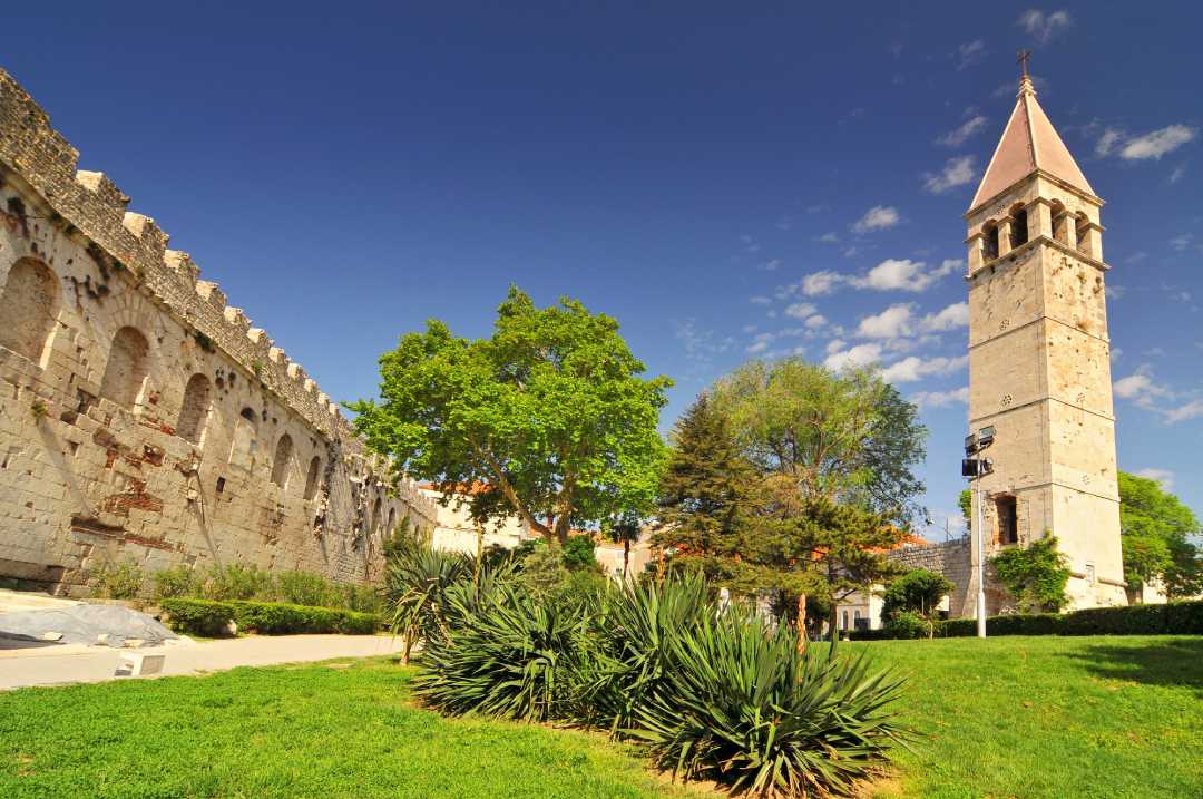 split diocletians palace garden
